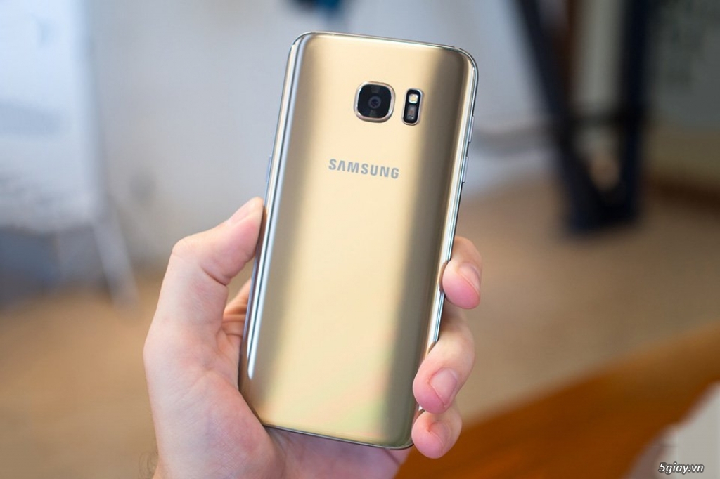 Bán samsung S7 edge gold chính hãng FPT còn bảo hành fullbox - 1