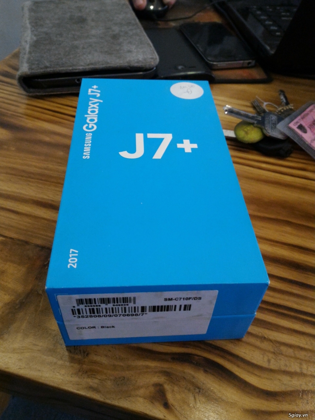 Samsung j7 plus mới mua còn nguyên seal 100% còn bảo hành chính hãng. - 2
