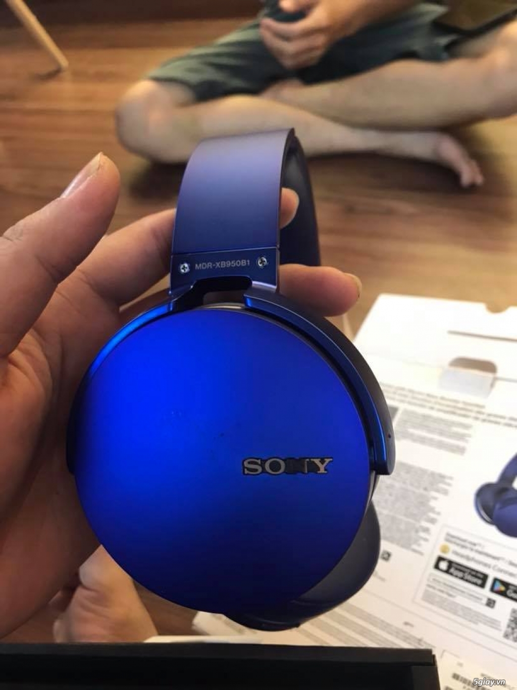 Cần bán tai nghe chụp tai Sony Xb950B1 có app chỉnh chính hãng - 1