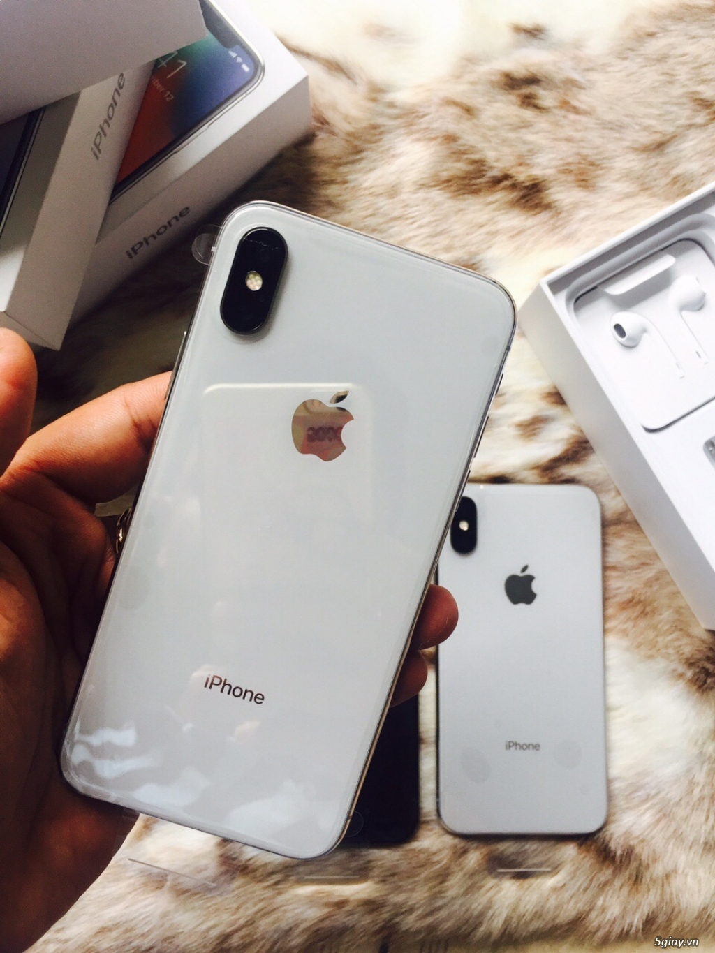 Iphone X 256gb Black - White và Iphone 7 32g n