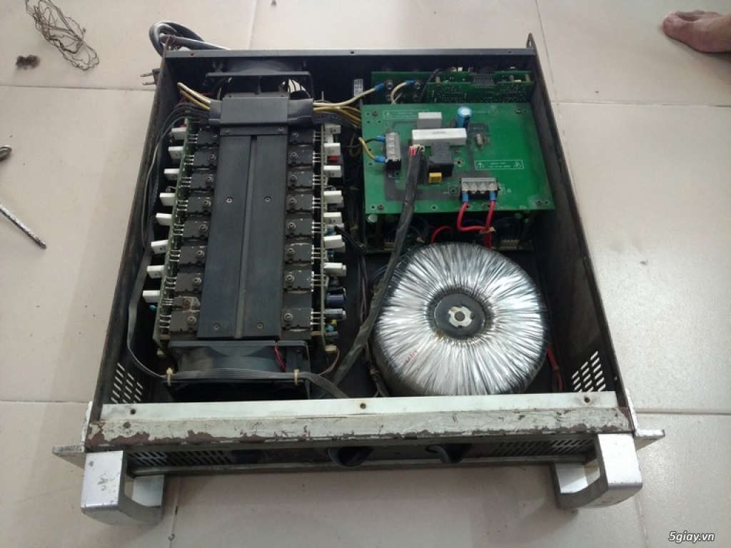 Cần thanh lý 3 main (amply) (cục đẩy) từ 36 đến 48 sò - 3