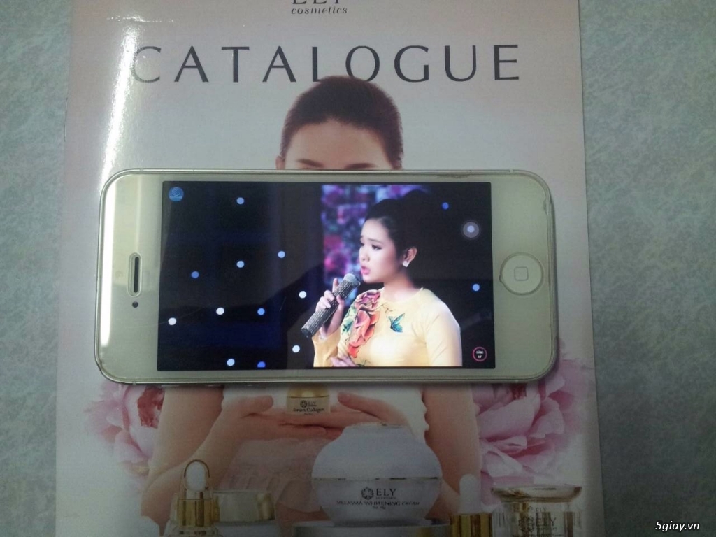 Iphone 5 lock 16g màu trắng