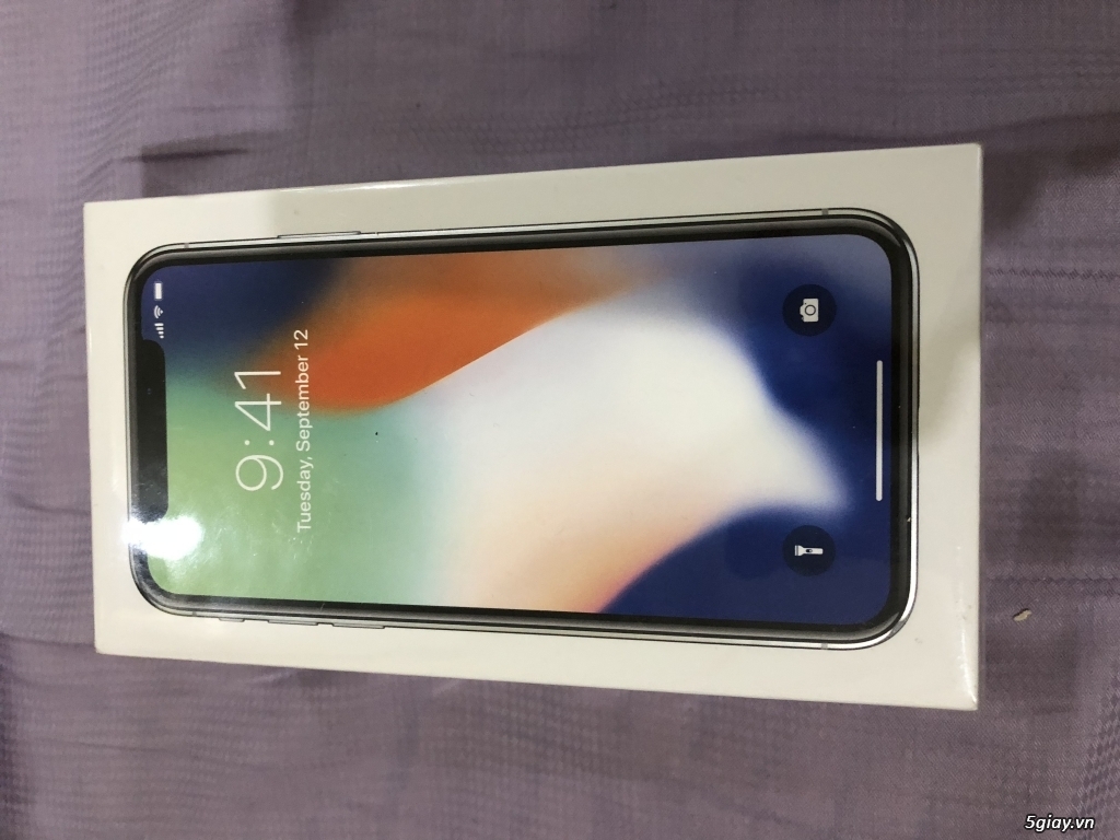 iphone x 256 silver  chưa ative 30tr800k