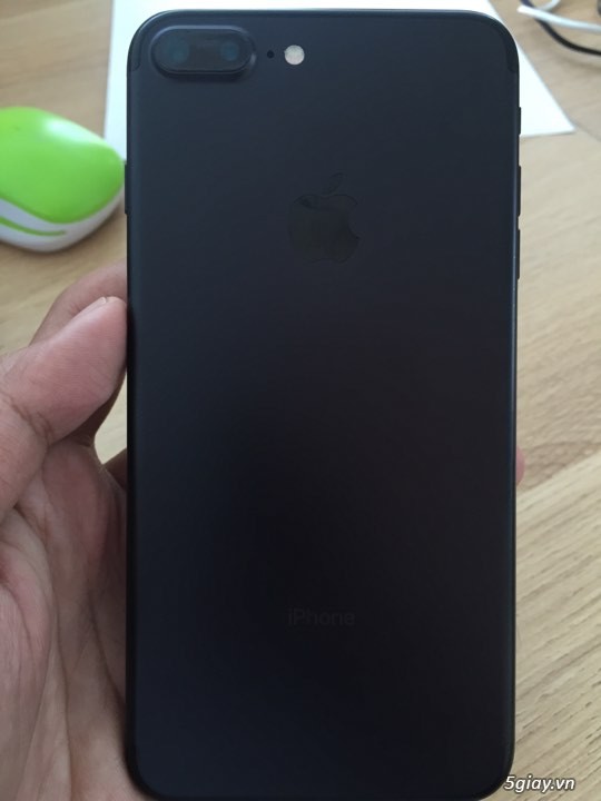 Cần ra đi iphone 7plus 128gb đen nhám nữ sài kĩ - 1