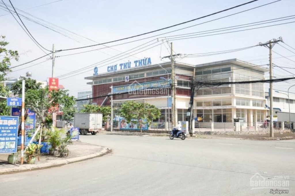 ĐẤT NỀN ĐỐI DIỆN TRUNG TÂM HÀNH CHÍNH, THƯƠNG MẠI THỦ THỪA CHỈ VỚI 512