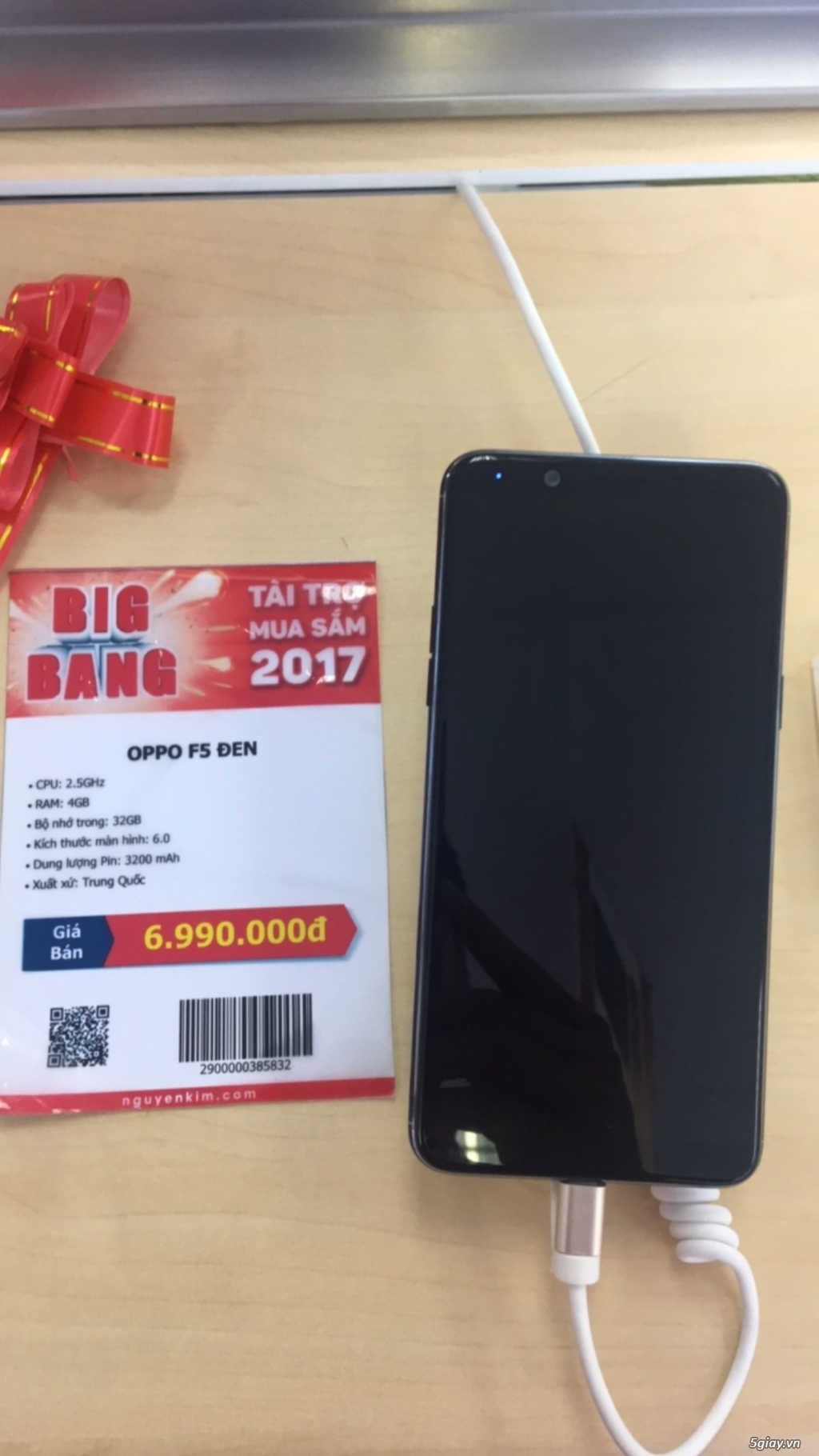 Bán oppo f5 mới 100% màu đen