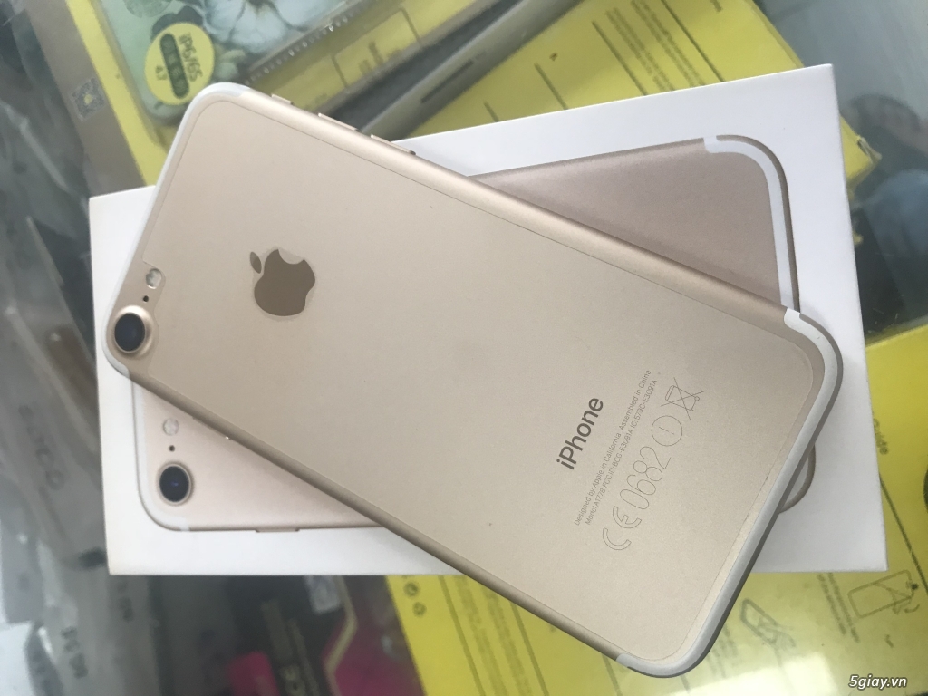 Em bán ip7 Gold 32 zin óc keng 99,9% - 2