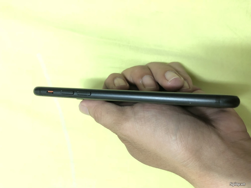 Bán nhanh iPhone 7 32GB đen nhám, fullbox