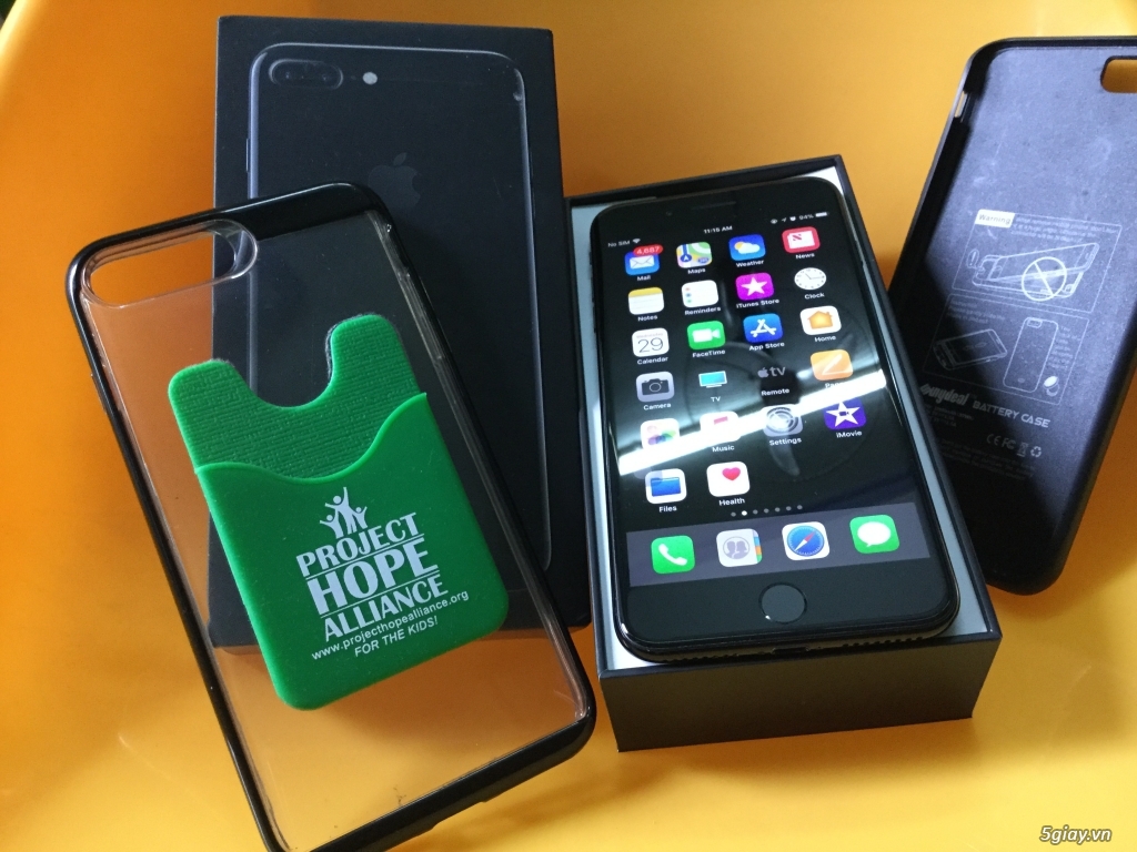 Iphone 7 plus 128g - Jet black, vừa về từ Mỹ - 1