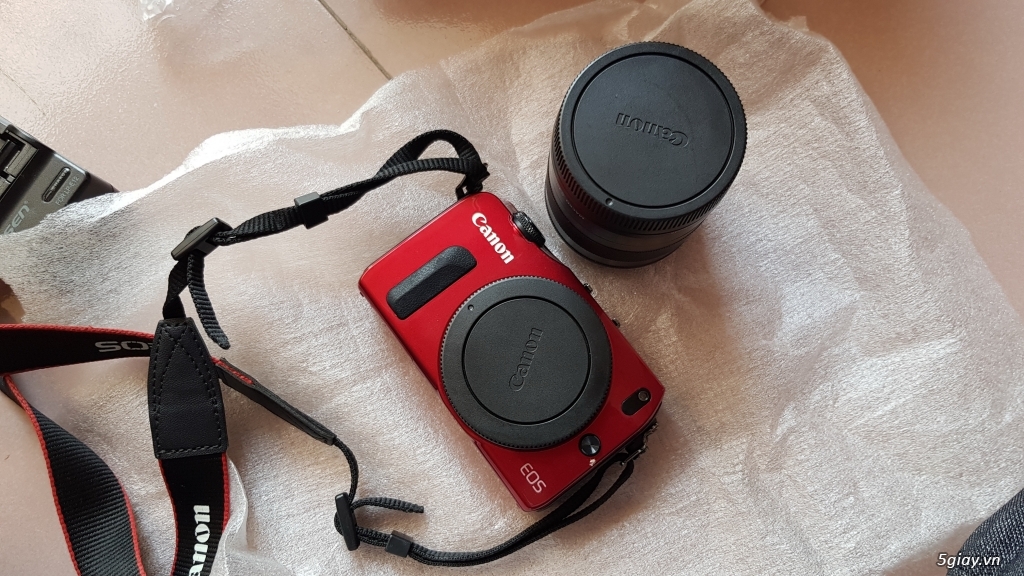 Bán 1 máy ảnh Cannon EOS M RED - Full box like new - 4