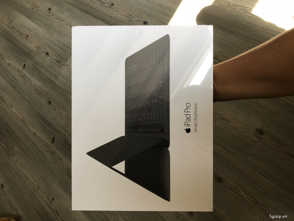 Cần bán Smart keyboard cho ipad pro 9.7inch, 12.9inch - 2