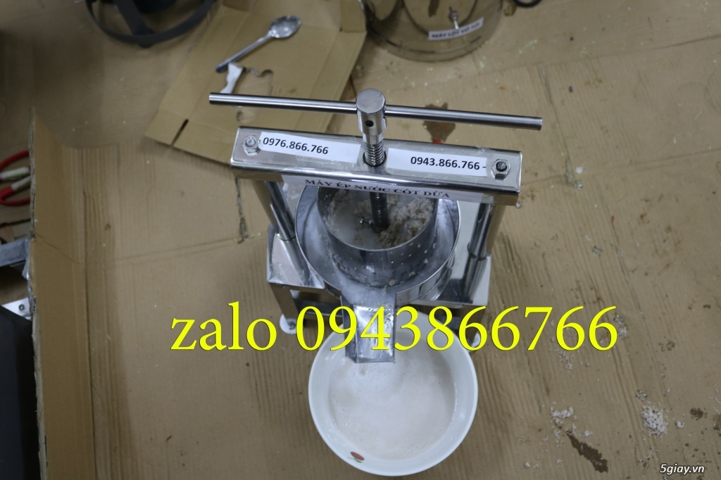 Máy vắt nước cốt dừa bằng tay