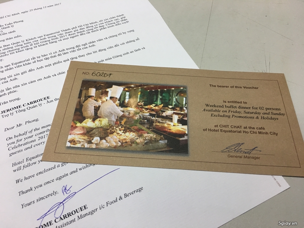 Vé buffet 5 sao Equatorial 2 người 1tr2 - 1