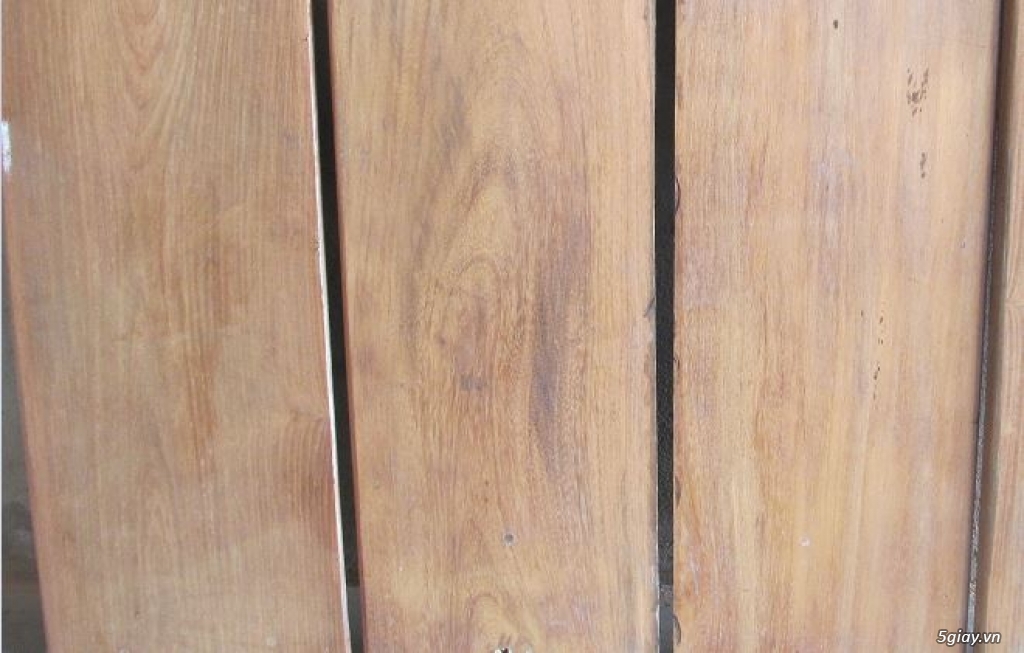 Cần bán bậc thang gỗ tốt kích thước 90 x 30cm