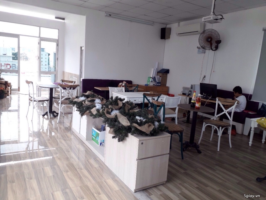 Cho thuê sân thượng mở quán bar, Phạm Ngọc Thạch quận 3, 0129949494984