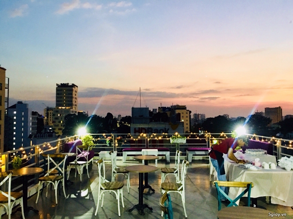 Cho thuê sân thượng mở quán bar, Phạm Ngọc Thạch quận 3, 0129949494984 - 1