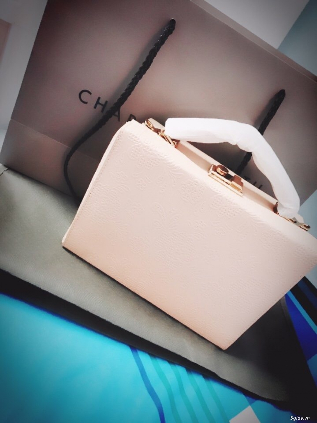 Thanh lý túi charles & keith