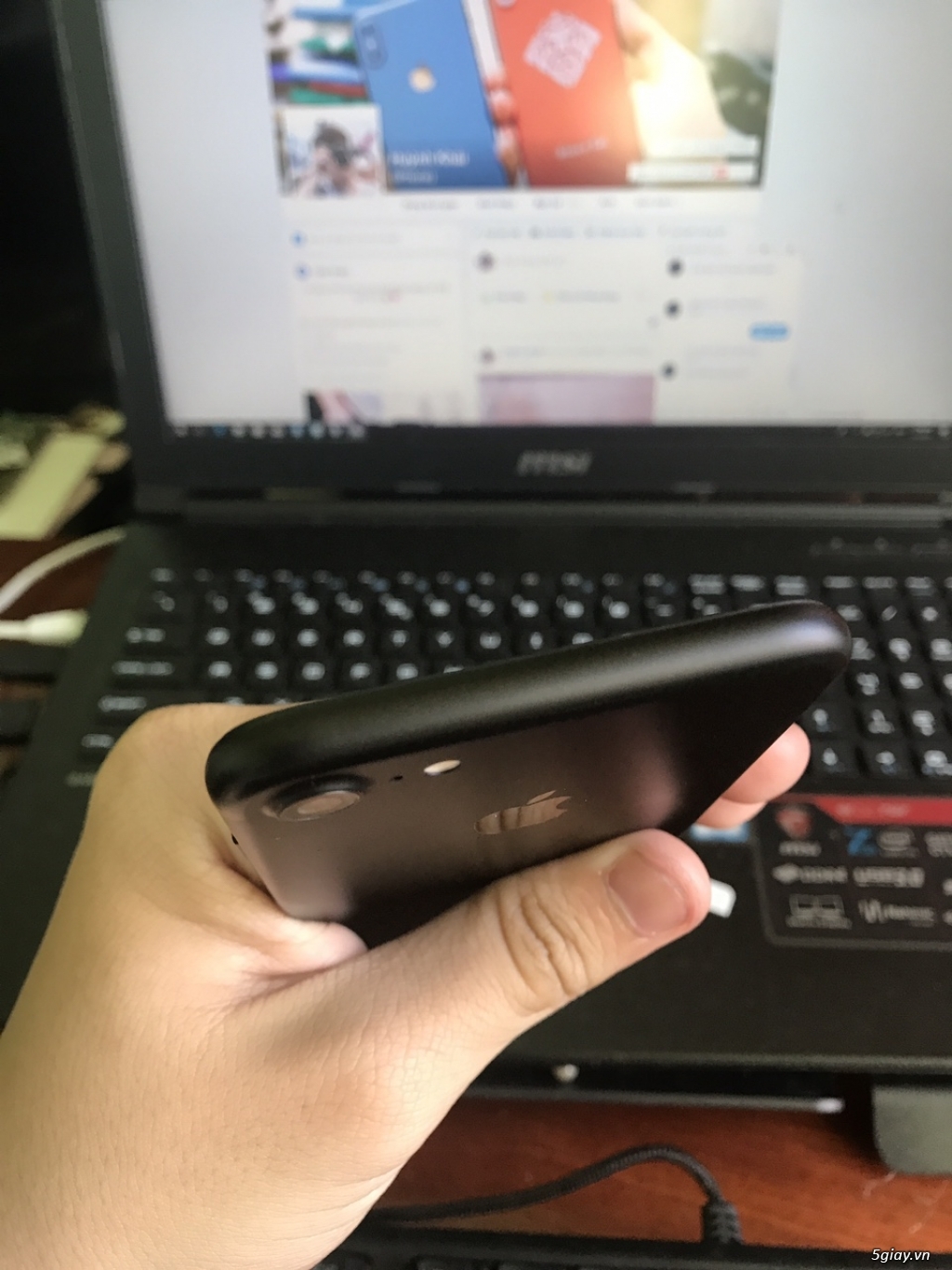 iPhone 7 32gb đen nhám ,máy mỹ đẹp 99% - 1