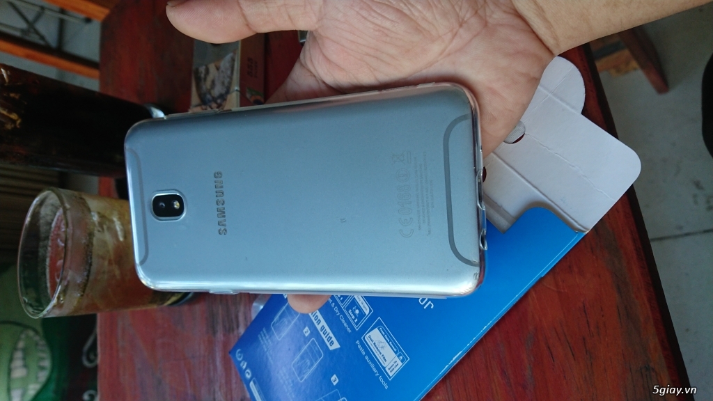 Samsung J7 pro xanh fullbox bh 16.10.2018 giá 4t39 - 1