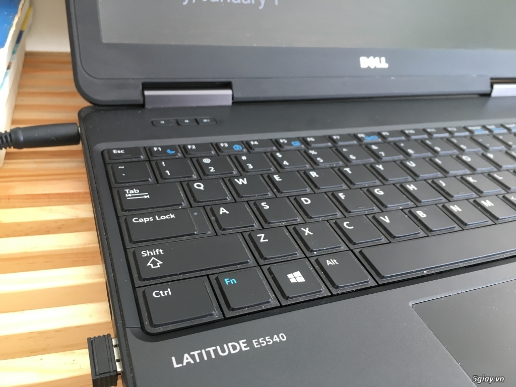 Dell latitude E5540, i3 thế hệ 4. Ram 4gb - 1
