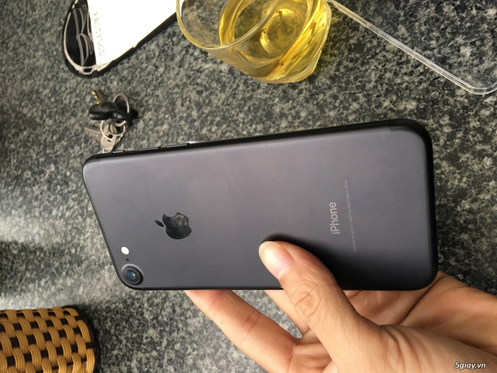 iPhone 7 128 matte black - 1