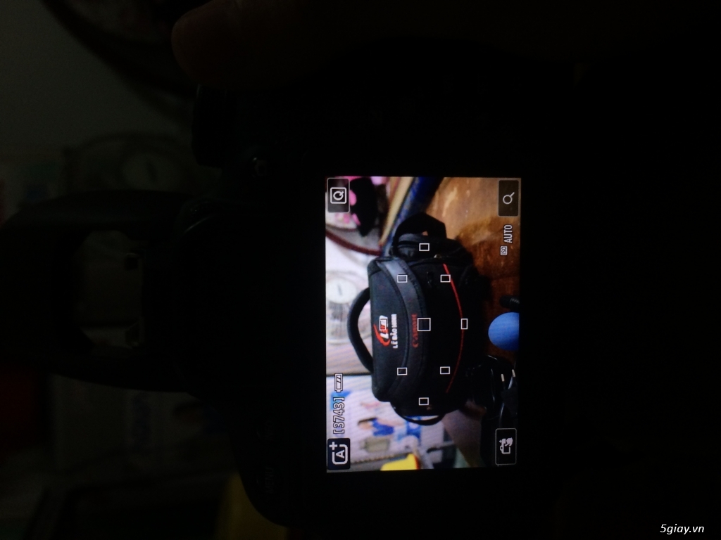 Cần bán Canon EOS 700D (EOS Rebel T5i / EOS Kiss X7i) - 4