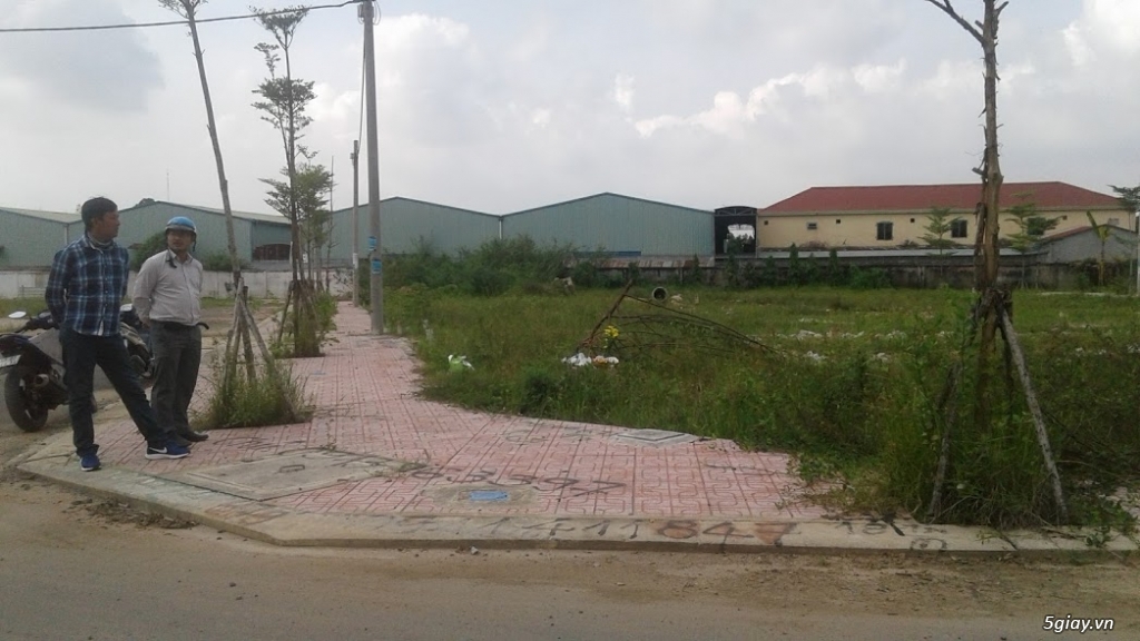 Bán lô đất góc, 80.8m2 trong KDC trên đg Nguyễn Xiển, Q9, HCM - 1