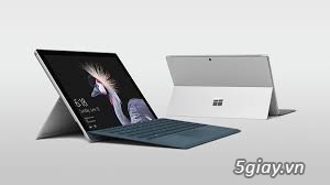 Surface Pro 2017 128 GB / Intel Core i5 / 4GB RAM   + Type Cover