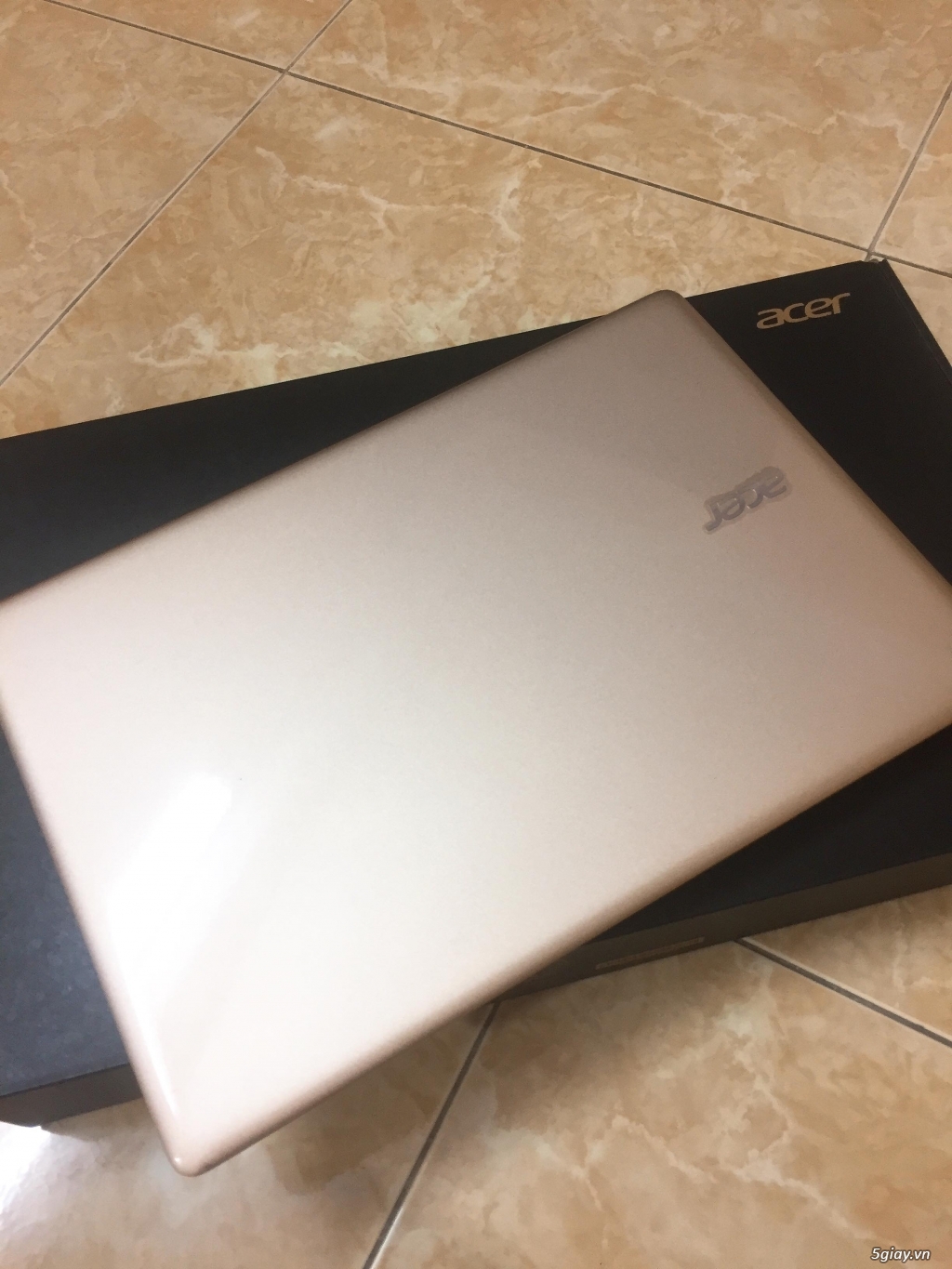 Laptop Acer Swift SF314 32EX i3 7100U/4GB/128GB/Win10 - 1