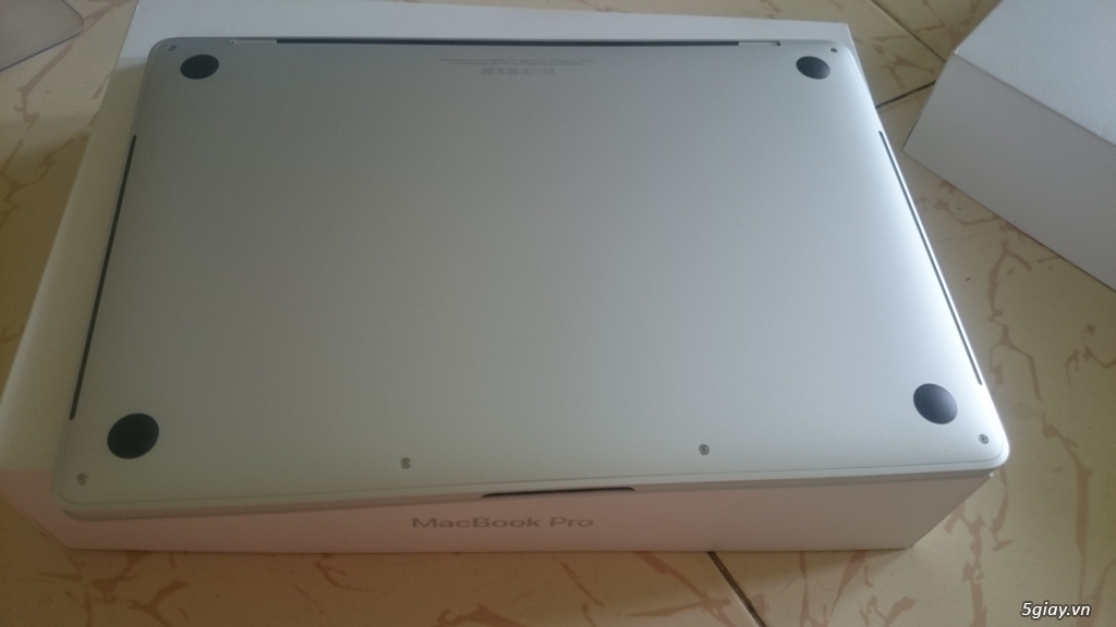 Bán Macbook Pro 2016 13 màu Silver MMQG2 có touchbar Fullbox Likenew - 3