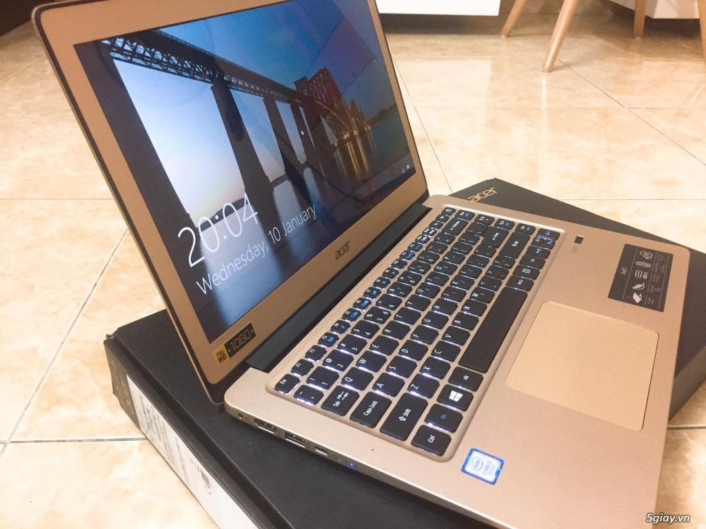 Laptop Acer Swift SF314 32EX i3 7100U/4GB/128GB/Win10 - 2