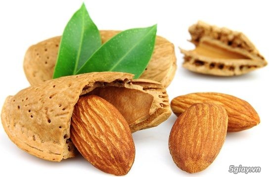 Hạt hạnh nhân nhập khẩu 100% từ Mỹ
