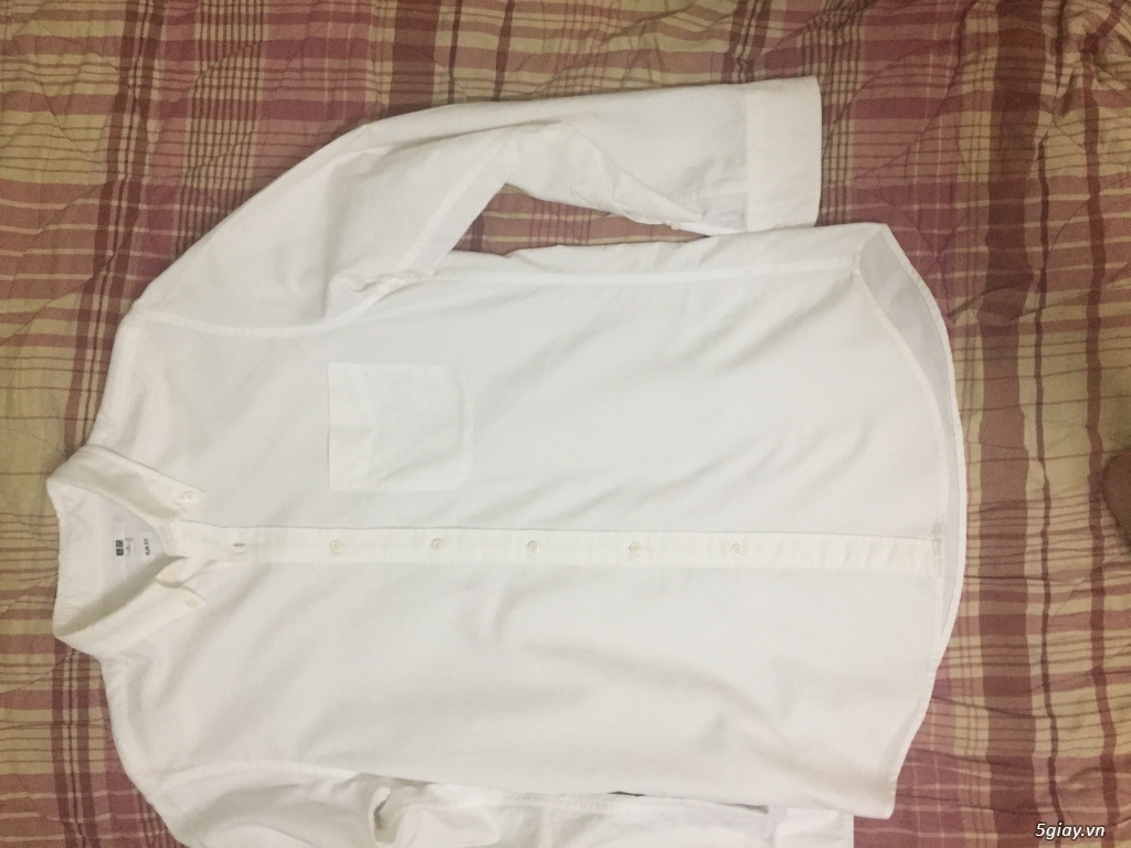 Pass sơ mi trắng , kính uniqlo hàng order
