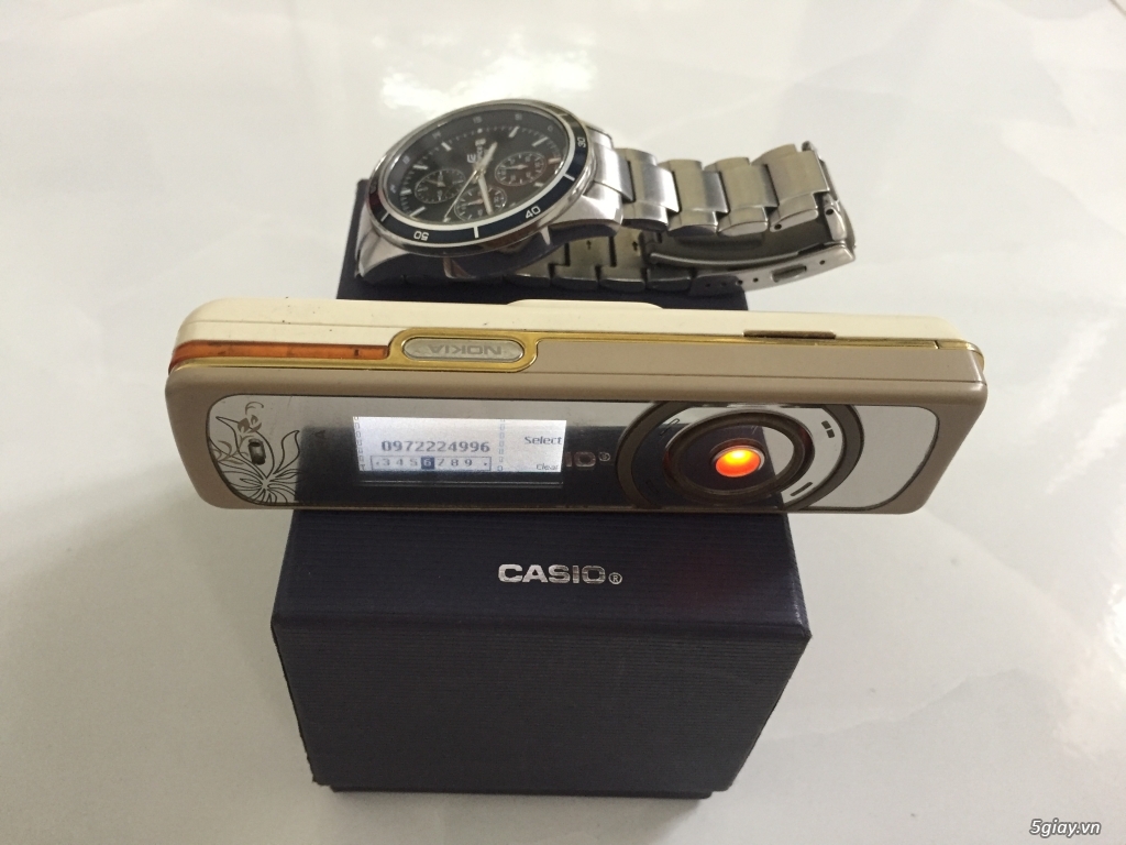 Cần bán chiếc Huyền Thoại Nokia 7380 - 2