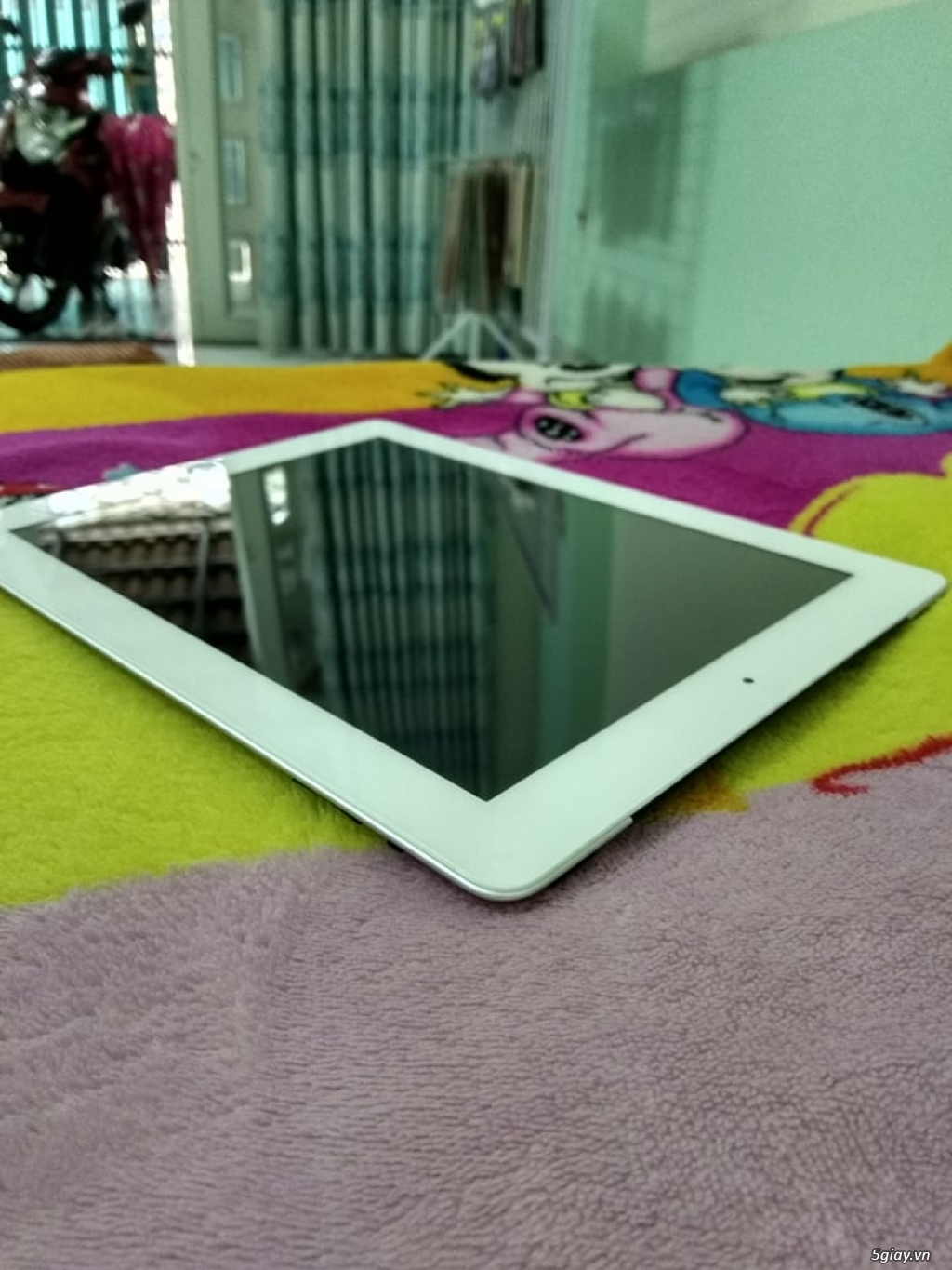Ipad 4 16 GB 3G WIFI MÀU TRẮNG