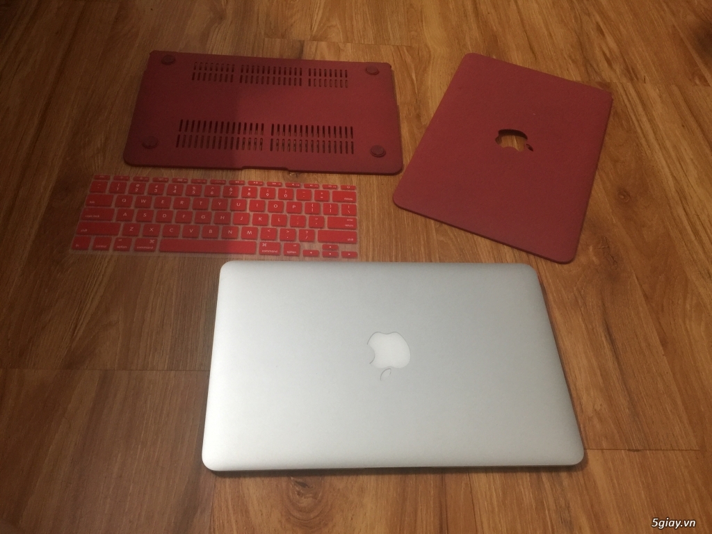 Macbook Air 11inch Early 2014 Like New - 4