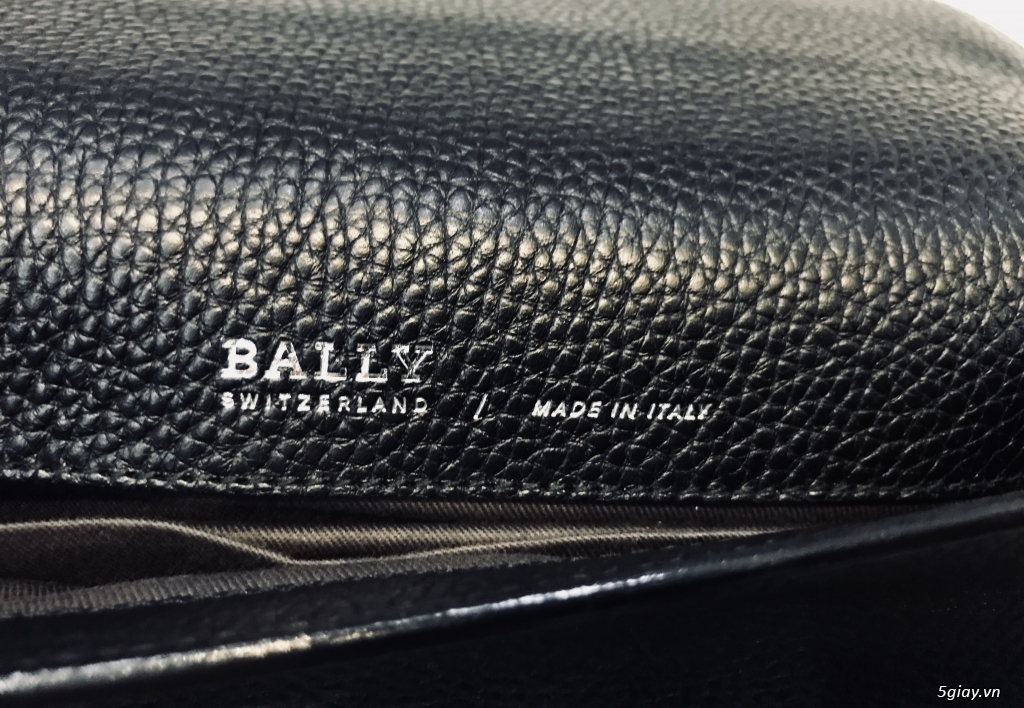 Hugo Bos, Bally, Emporio Armani túi cực chất và đẹp.... - 13
