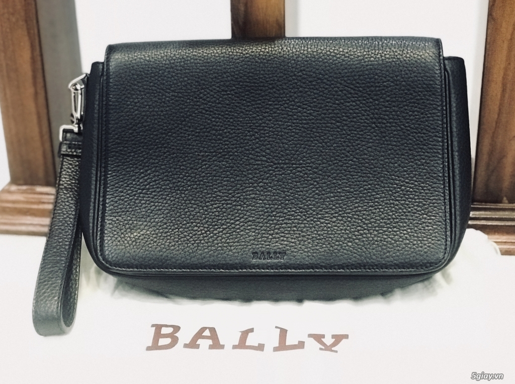 Hugo Bos, Bally, Emporio Armani túi cực chất và đẹp.... - 9