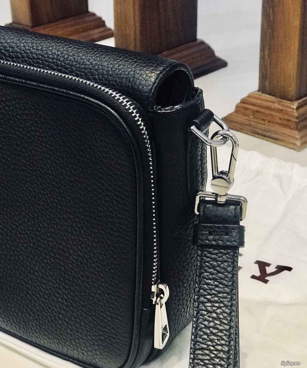 Hugo Bos, Bally, Emporio Armani túi cực chất và đẹp.... - 12