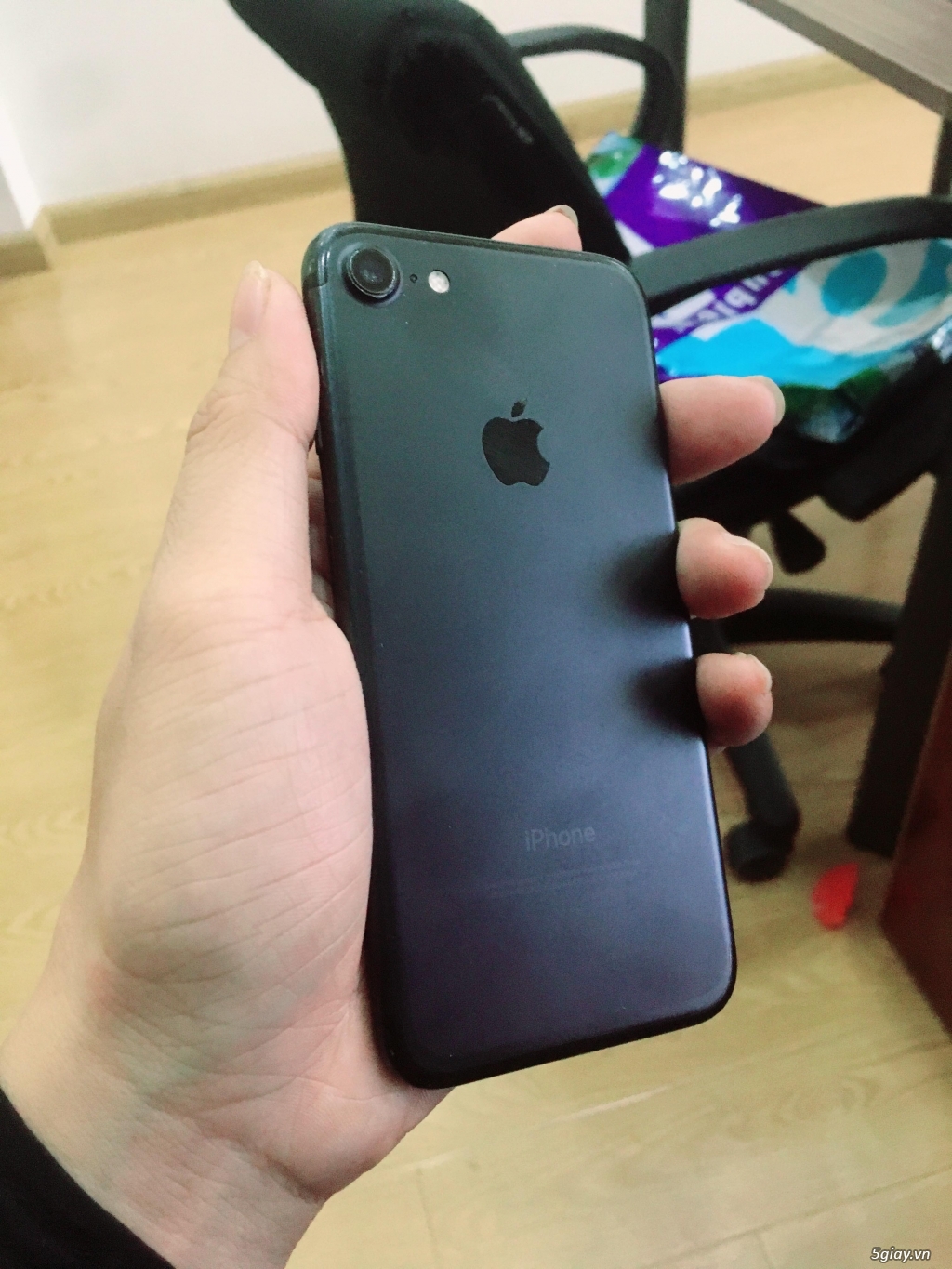 BÁN IPHONE7 QT 32 GB ĐEN NHÁM - 2