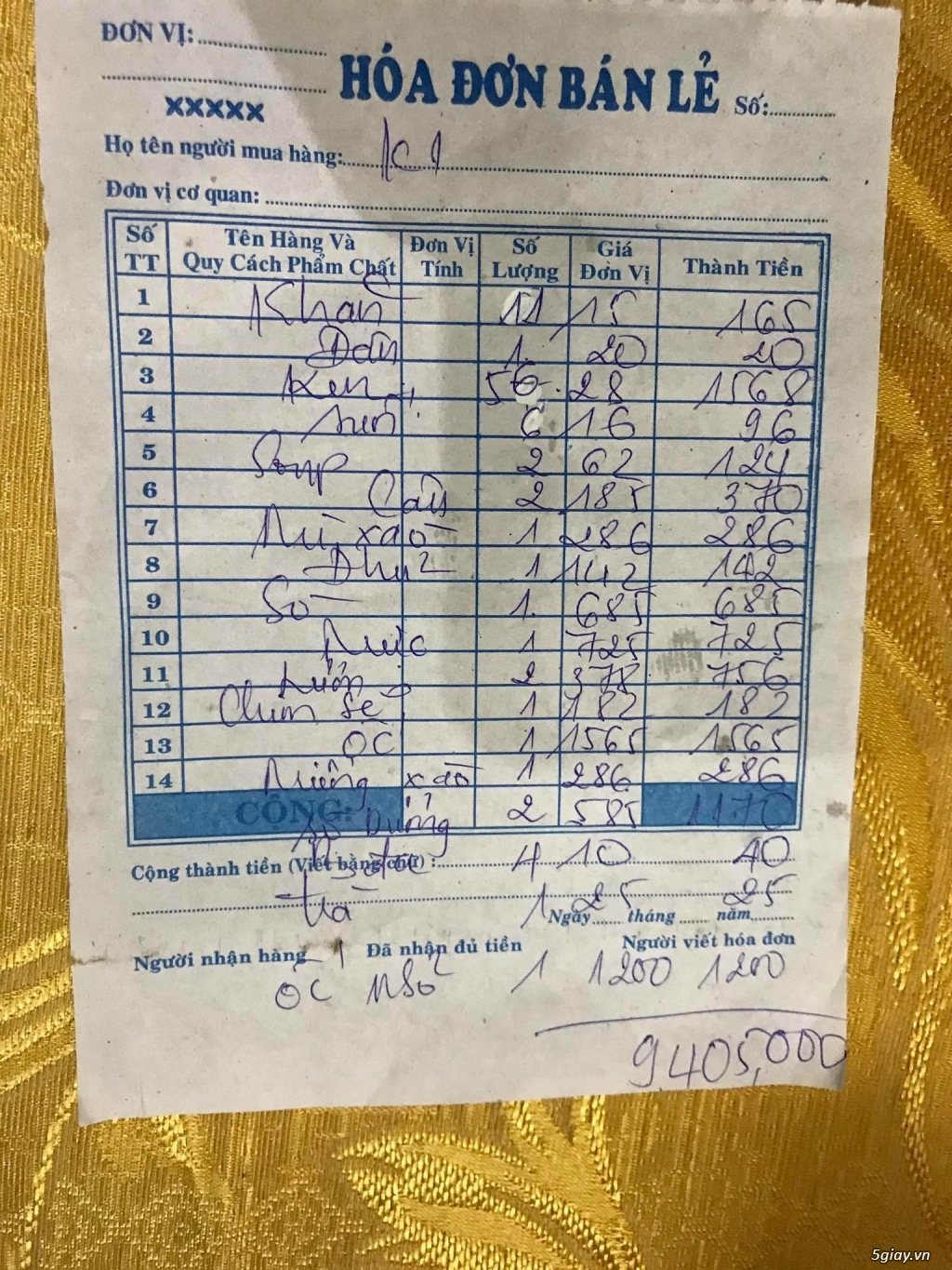 30 người ăn hải sản ,ghẹ,ốc hương,tu hài,mực... có 25tr mà còn la làng