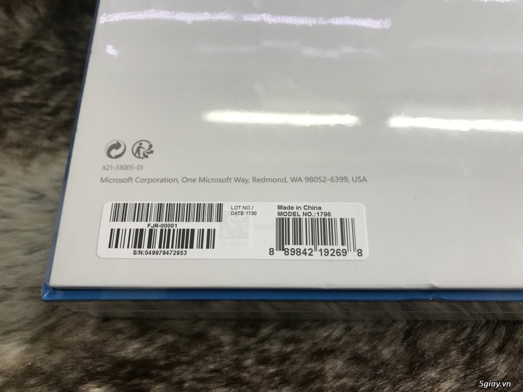 Surface pro 2017 Fullbox nguyên seal + Type cover new 100% - 1
