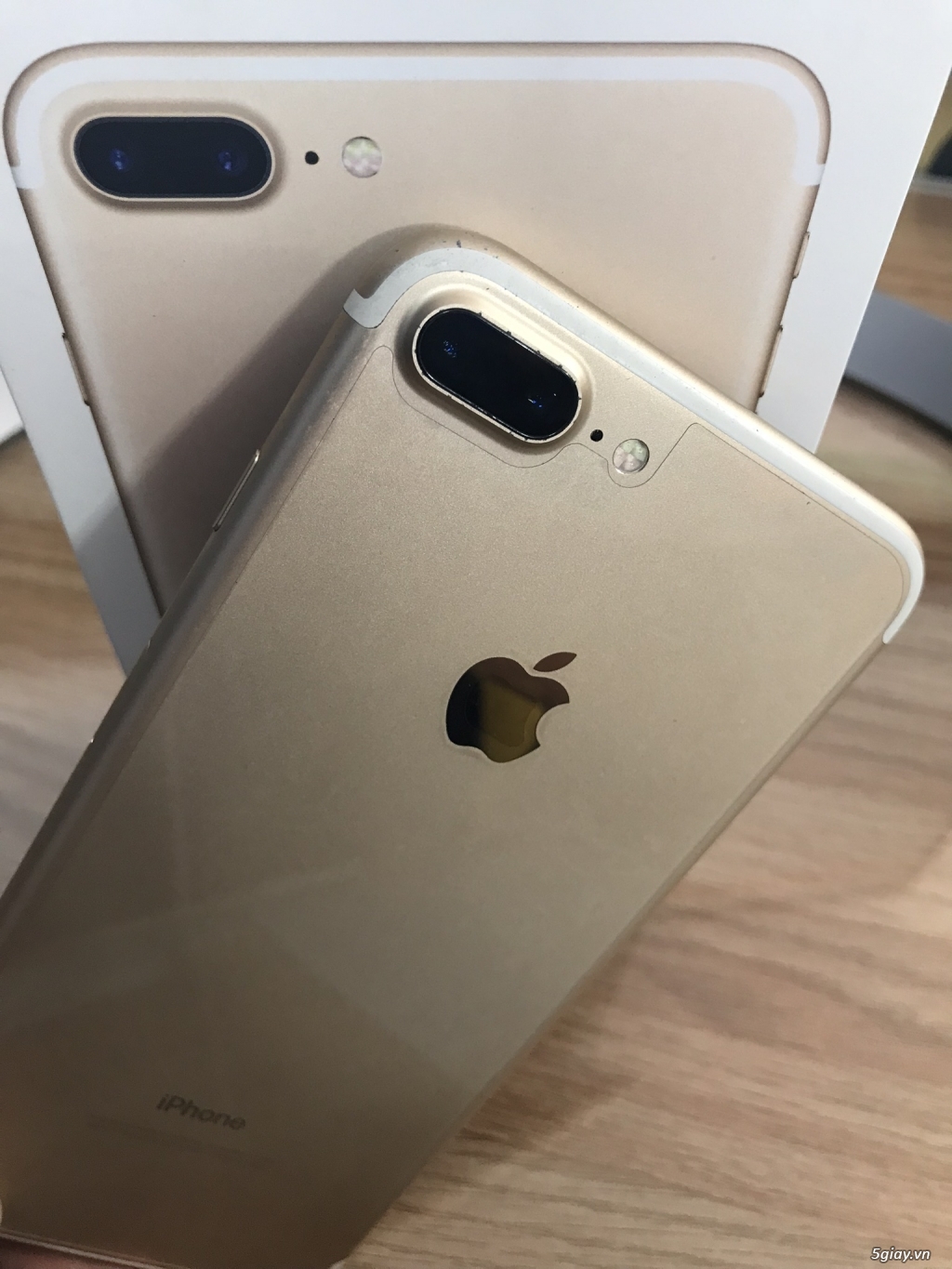 iPhone 7 Plus Gold 128gb - 1