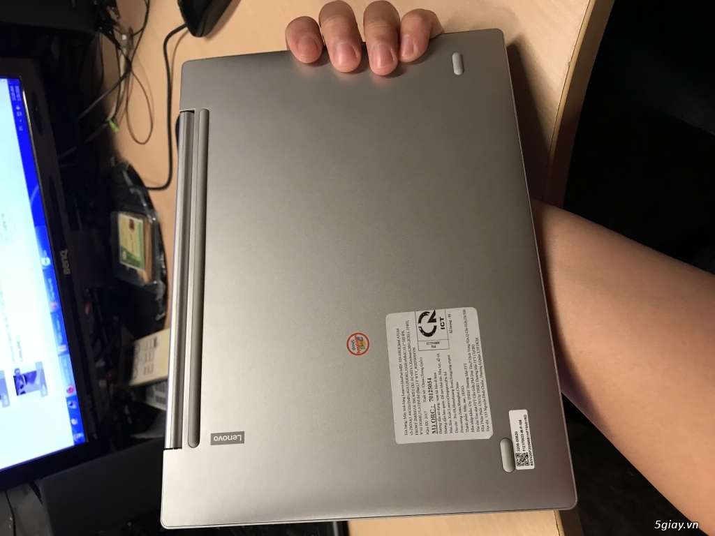 Lenovo Miix 320-10ICR leng keng còn bảo hành - 2