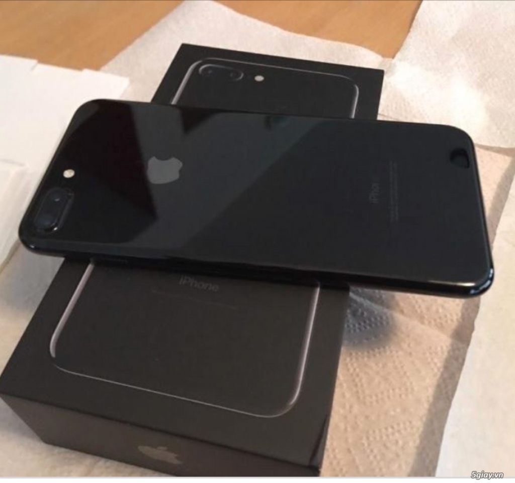 Cần bán Iphone 7plus màu jetblack 256G