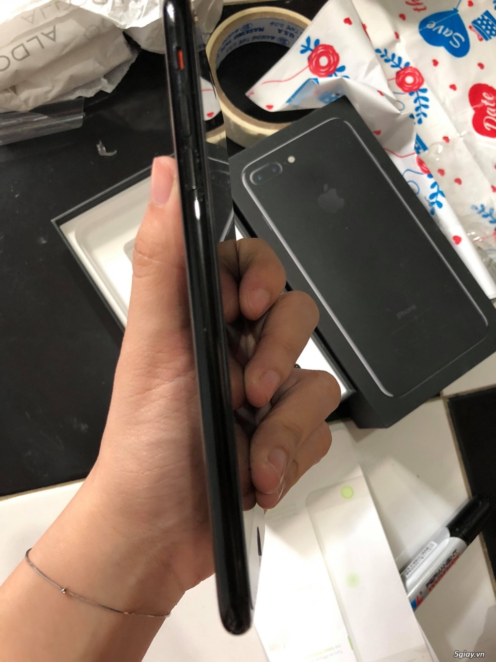 Cần bán iphone 7plus quốc tế 256gb fullbox - 1