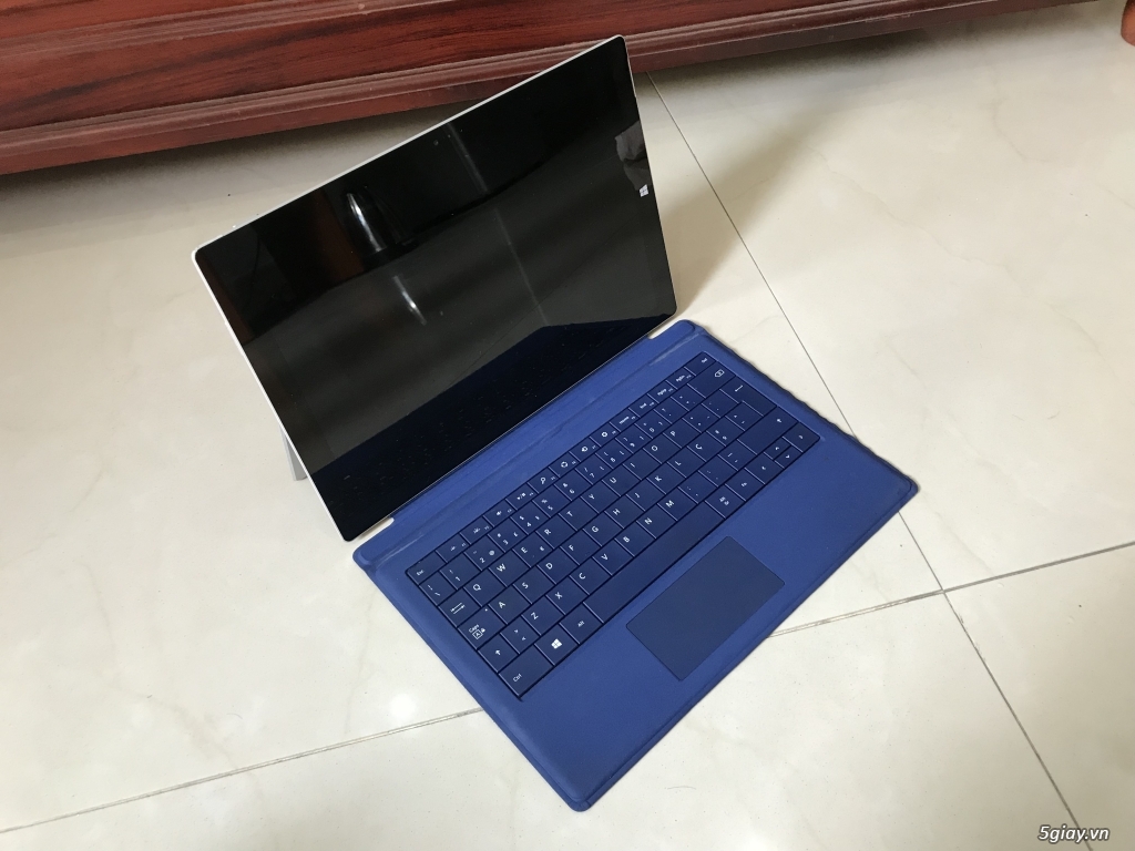 Bán em Surface pro 3 i5 ram4g 128gb ssd
