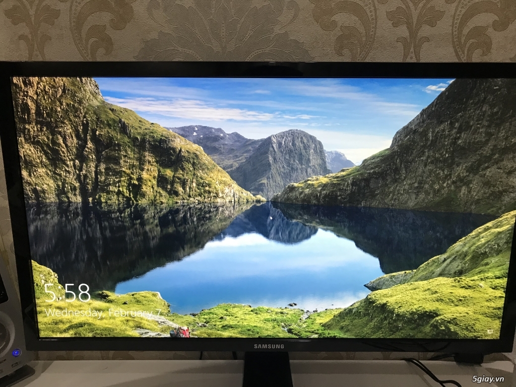 Màn hình Samsung 28 inch 4K Ultra HD U28E510D, Dell Ultrasharp 27" FHD