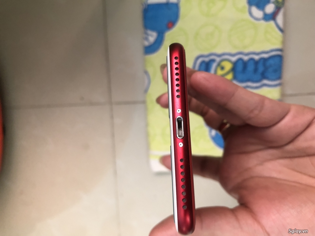 Cần bán iPhone 7 Plus Red lock 99,999%
