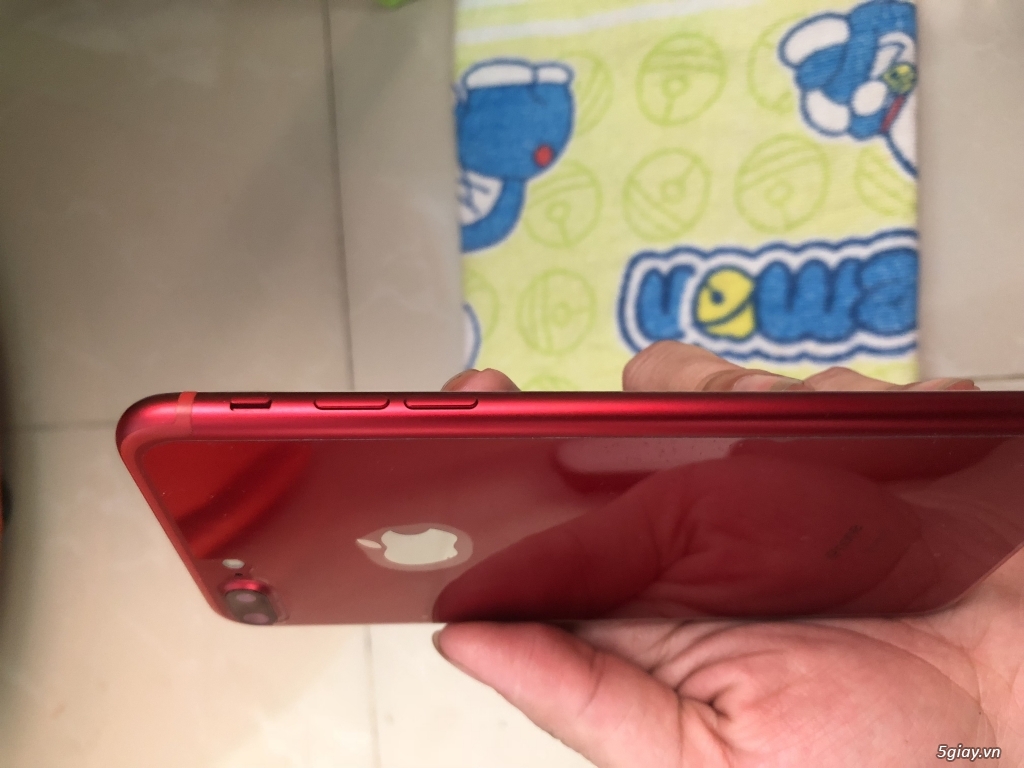 Cần bán iPhone 7 Plus Red lock 99,999% - 1